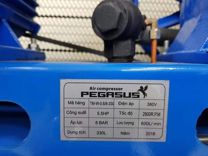 Máy nén khí Pegasus 5.5hp TM-W-0.6/8-180L loại dây đai Alotools được đánh giá cao vì điều gì?