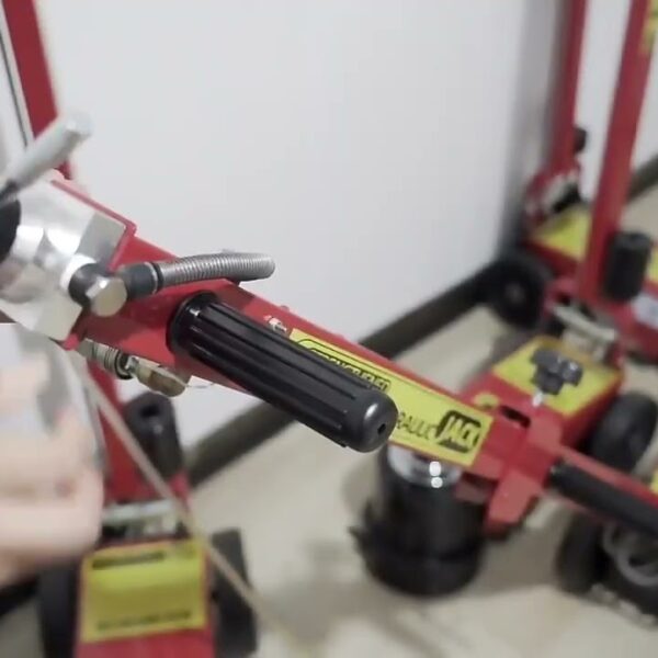 Kích thủy lực khí nén 2 tầng gập tay thân ngắn 40/80 tấn mạ Crome