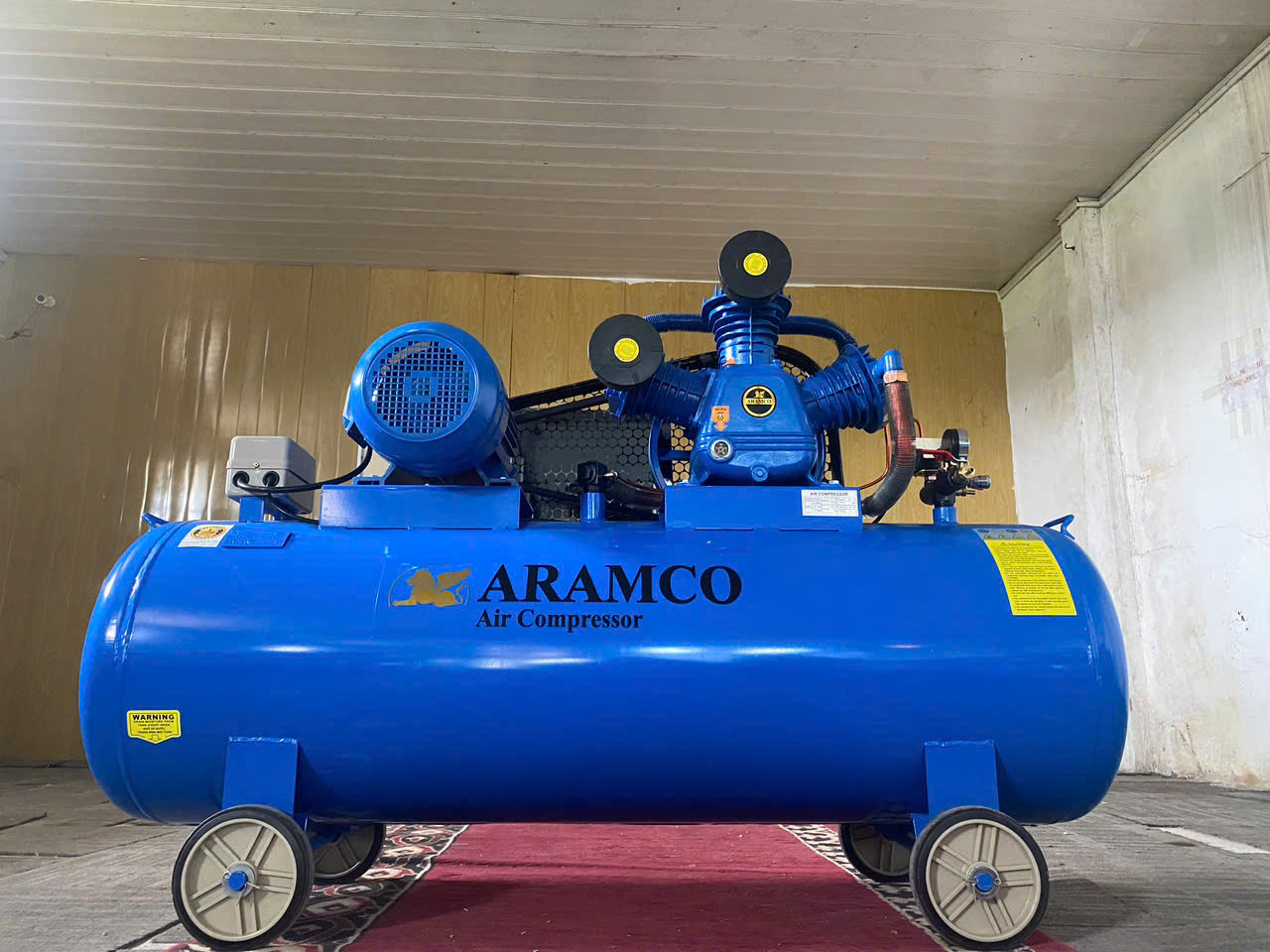 Máy nén khí Aramco 10HP 200 lít dây đai, áp 12,5 bar, điện 380V 6 Máy Aramco 10HP 200 lít - ảnh 1