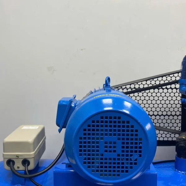 máy nén khí Aramco 10HP 500 lít 8 bar - hình 7